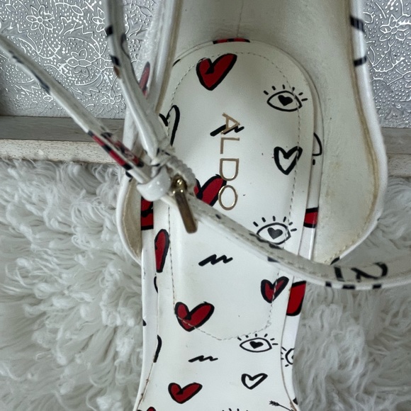 Aldo Brandii Valentines Milk Kiss Limited Edition Stiletto Heels EUC Size 8.5 - Picture 4 of 9